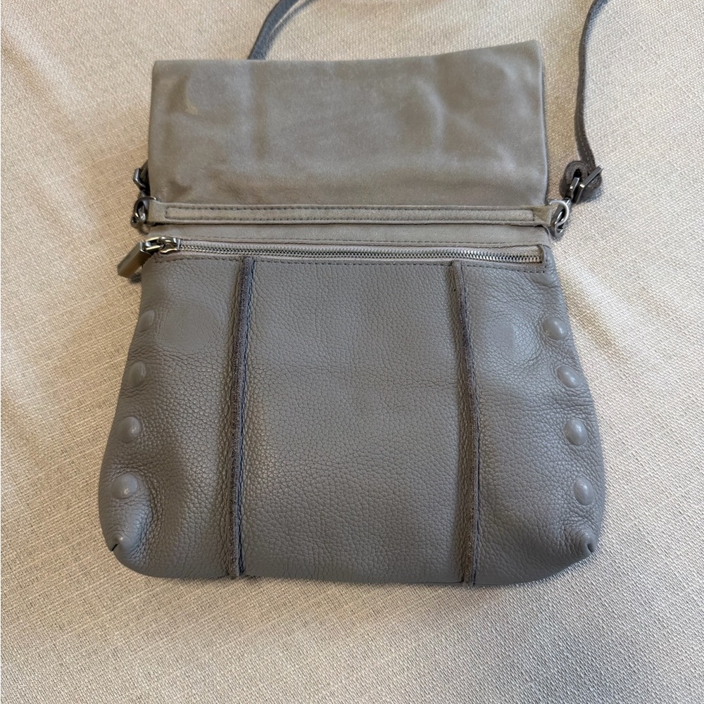 💙HAMMITT! Authentic VIP Medium leather crossbody clutch Pew/Pebbled gray leather - Picture 2 of 9